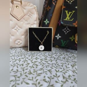LV Zipper Pull Necklace with Gold-Plated Chain – Unique Accessory